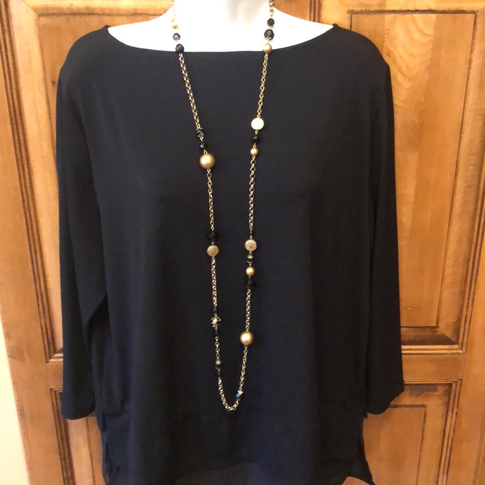 Black and gold beaded necklace